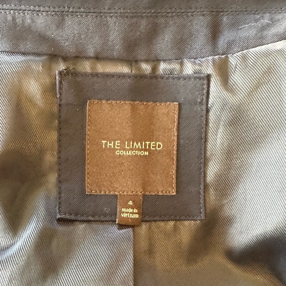 The Limited Navy 2 Button Lined Blazer Sz 4 - Picture 6 of 8